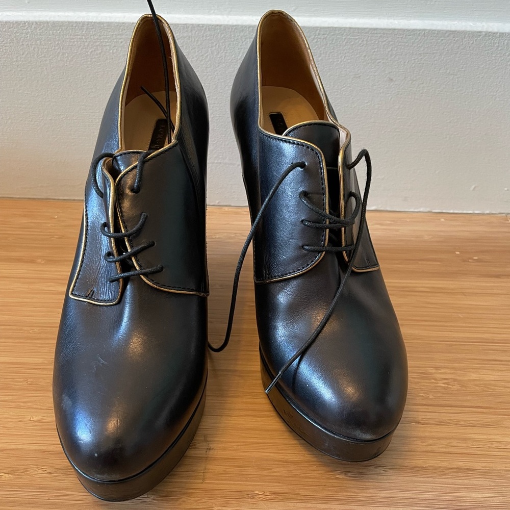 Longchamp Womens Black Leather Wedge Heel Lace Up Ankle Booties, Size 40